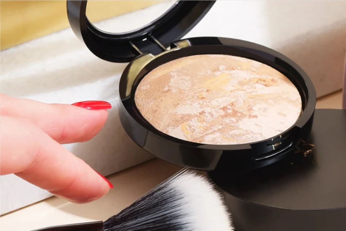 Laura Geller’s Baked Balance-n-Brighten: The Color Correcting Foundation Revolution