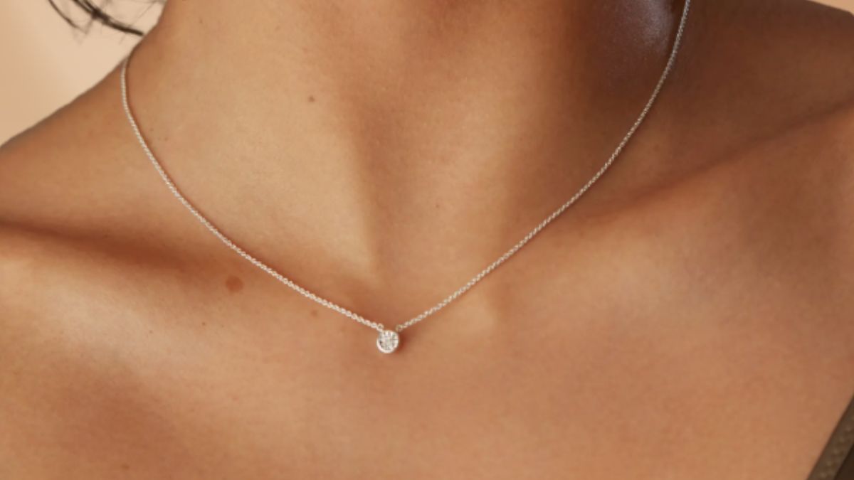 Monica Vinader Essential Diamond Necklace: The Elegant and Sustainable Jewelry Trend