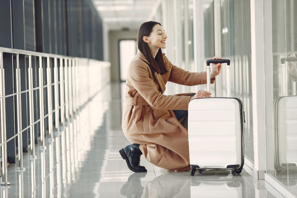 Samsonite's 5 Most Lightweight Luggage That Packs a Punch in 2025: Traveler's Guide