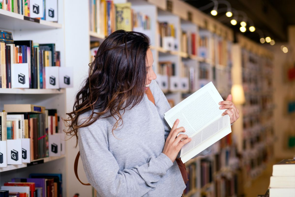 How to Save Big on Books with ThriftBooks Deals & Discounts